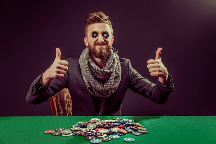 Dashboard promosi main slot menampilkan bonus aktif, cashback, dan penawaran reload